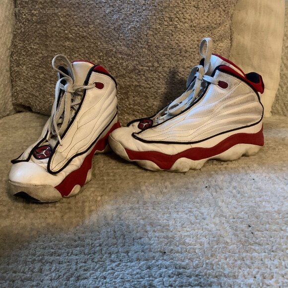 Jordan Sneakers Size 6.5Y - Picture 4 of 6